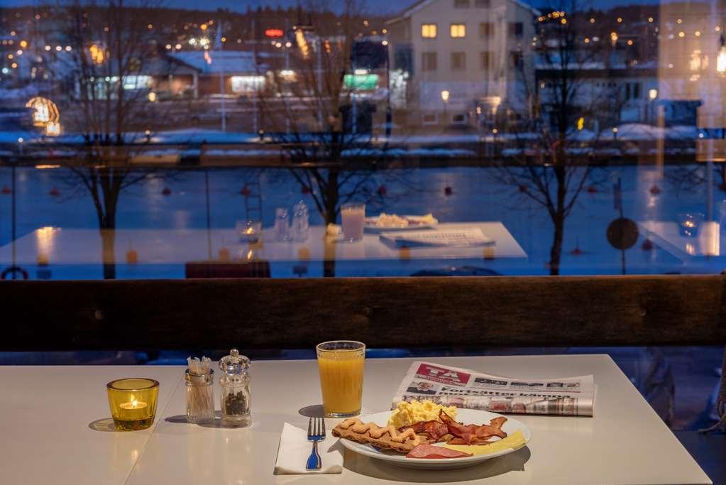 First Hotel Stadt Хернёсанд Ресторан фото